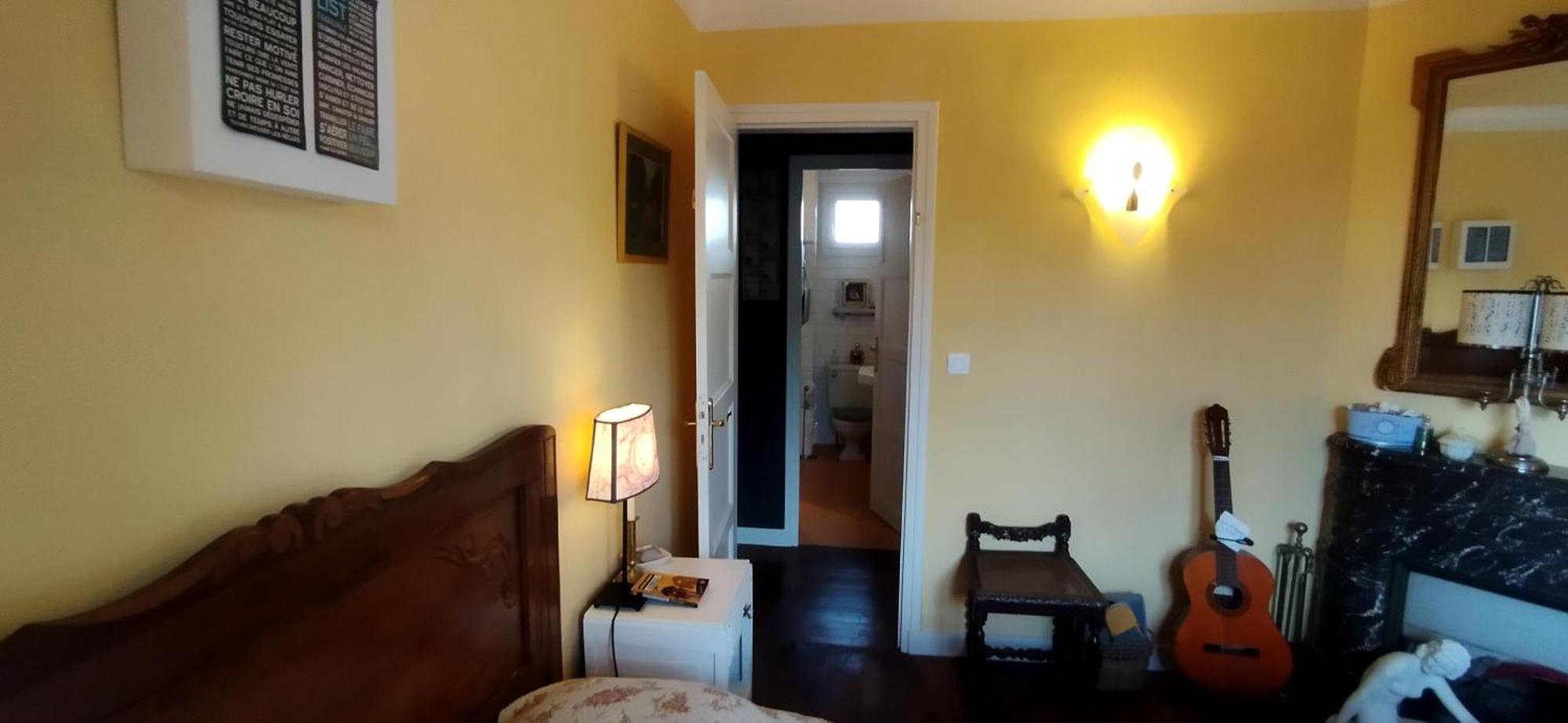 Une Chambre En Ville Domfront  Luaran gambar